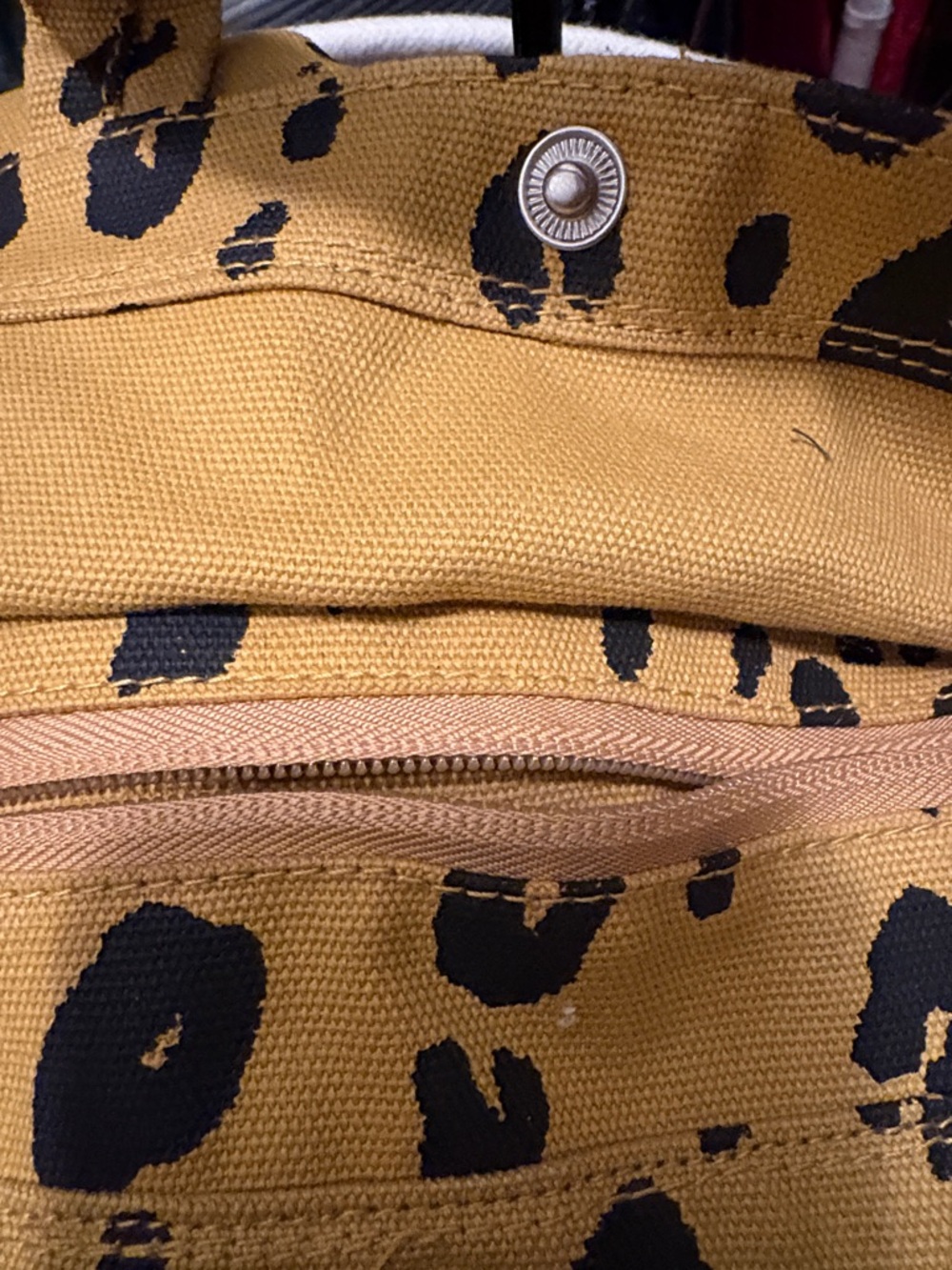 BAGGU Canvas Duck Bag- Cheetah / Leopard Print Tote Bag - Yellow and Black - Picture 12 of 12